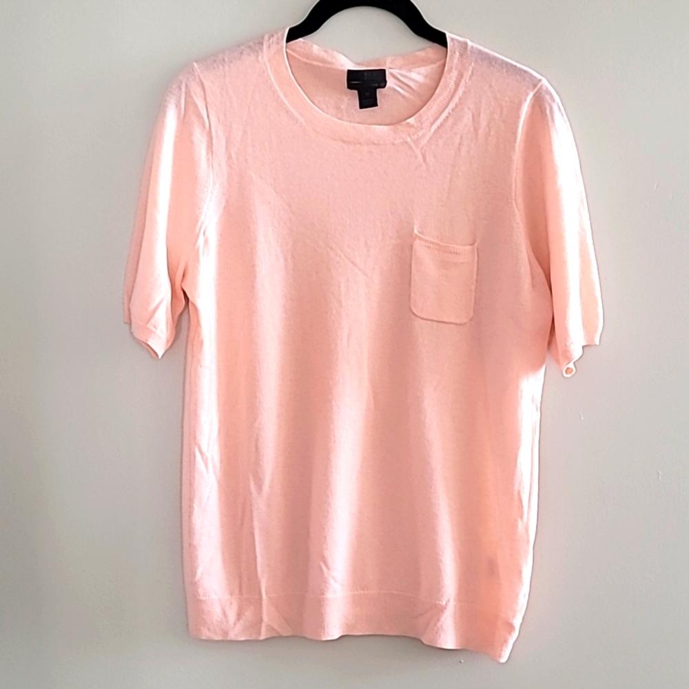 100% cashmere womens J. Crew t-shirt top. Size Medium. Peach pink color.
